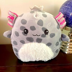 Squishmallows Avana the axolotl
